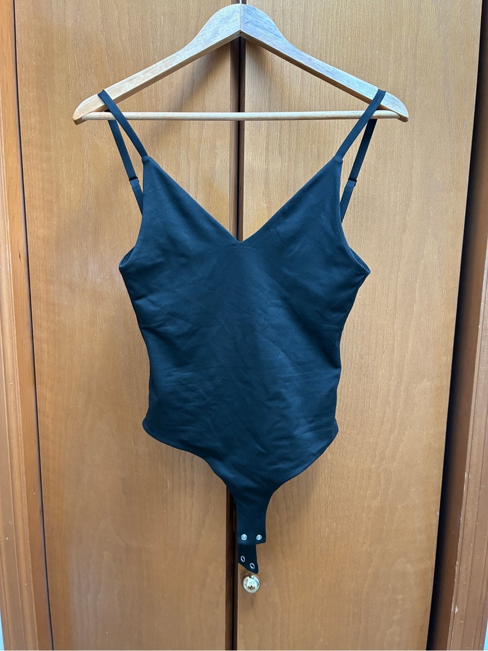 ReoRia Black V-Neck Adjustable Strap Bodysuit